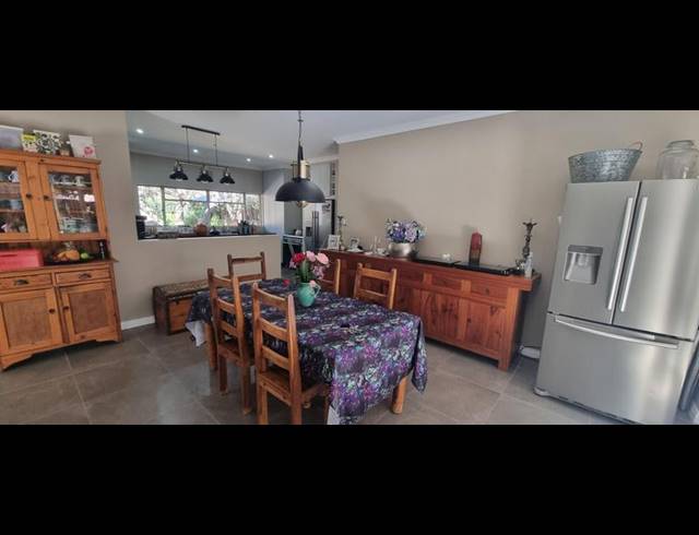 6 BEDROOM HOUSE FOR SALE IN ELDORAIGNE